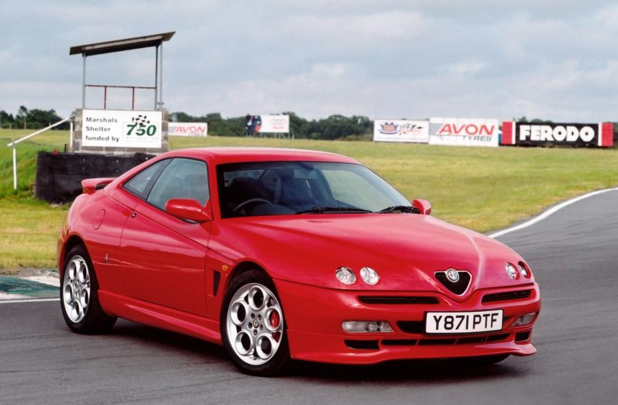  Alfa Romeo GTV Cup (916C) 2001 года  (UK) (фото 5 из 7)
